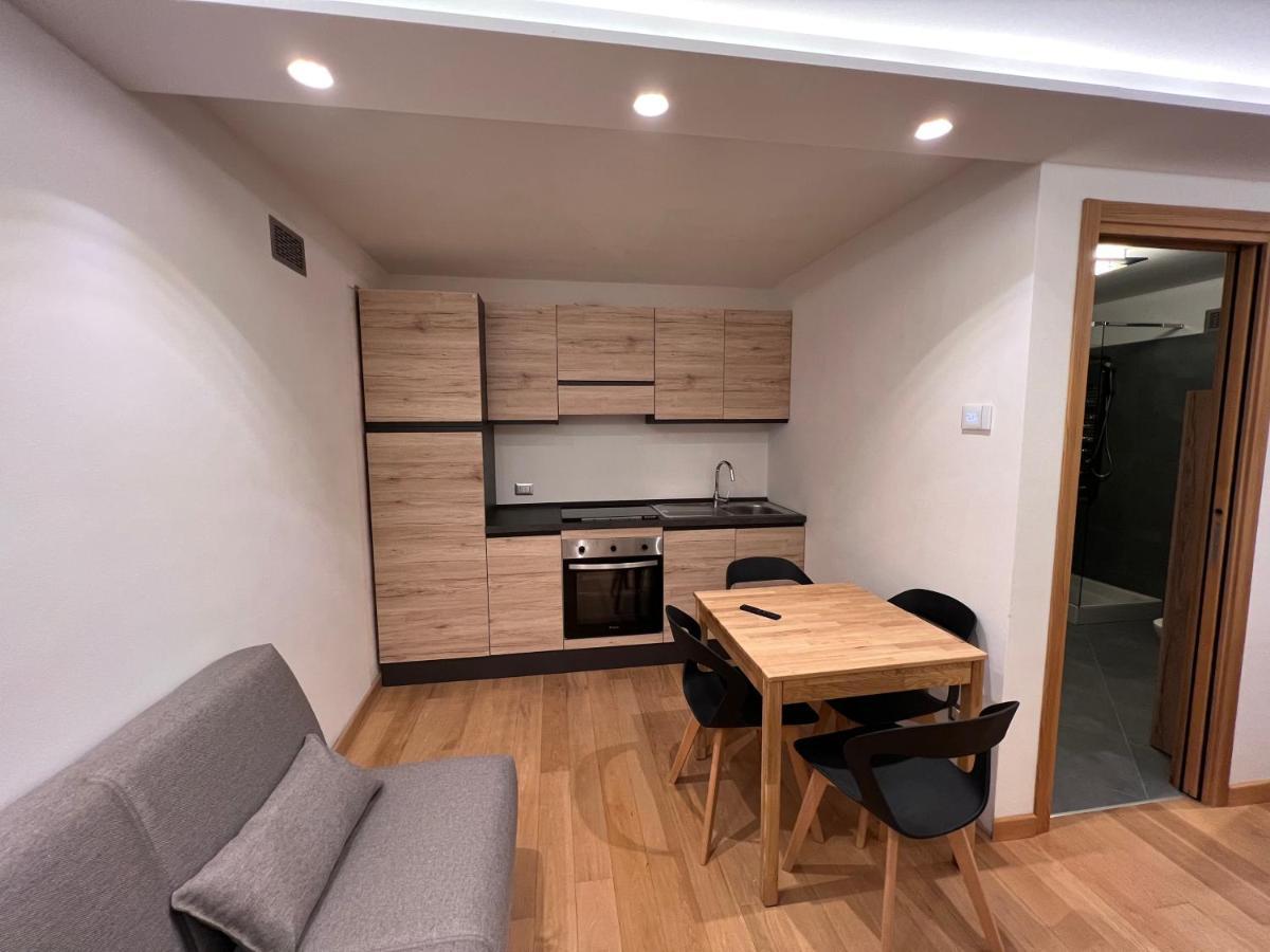 Elegante E Moderno Monolocale Apartment Oga Екстериор снимка